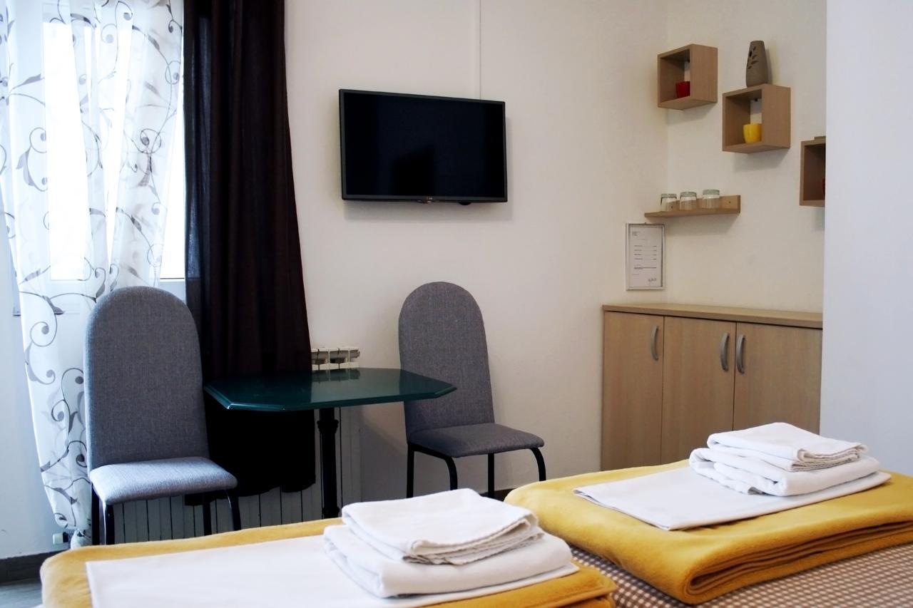 Rooms Fitea Osijek Exterior photo