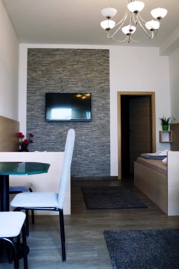 Rooms Fitea Osijek Exterior photo